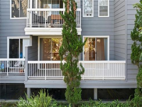 20371 Bluffside B105 Circle, Huntington Beach, CA