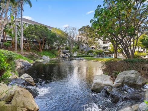 20371 Bluffside B105 Circle, Huntington Beach, CA