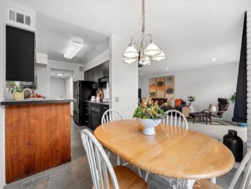 21282  Wavecrest   Circle, Huntington Beach, CA