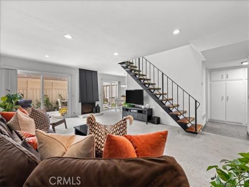 21282  Wavecrest   Circle, Huntington Beach, CA