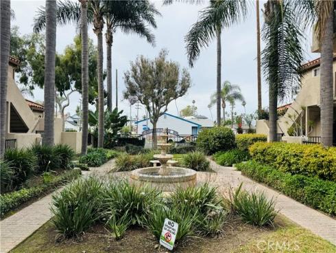 626 Lake Street, Huntington Beach, CA