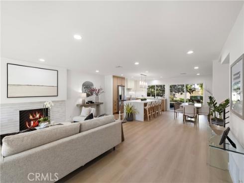 21361  Lemontree   Lane, Huntington Beach, CA