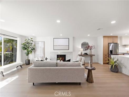 21361  Lemontree   Lane, Huntington Beach, CA