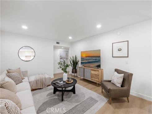 21361  Lemontree   Lane, Huntington Beach, CA