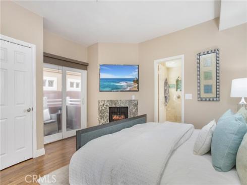 1314  Pacific Coast Highway  A , Huntington Beach, CA