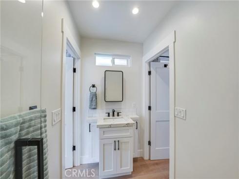 522 11th , Huntington Beach, CA