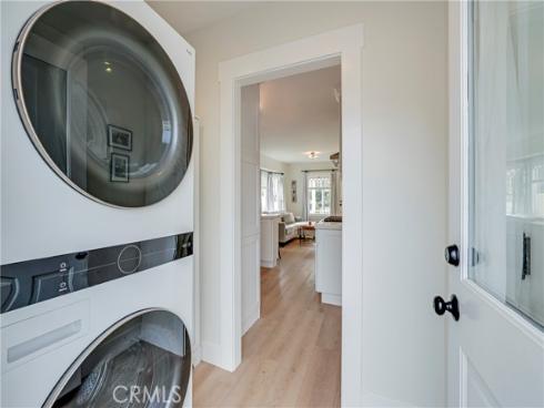 522 11th , Huntington Beach, CA