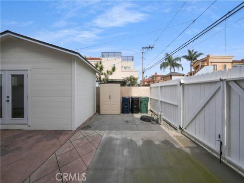 522 11th , Huntington Beach, CA