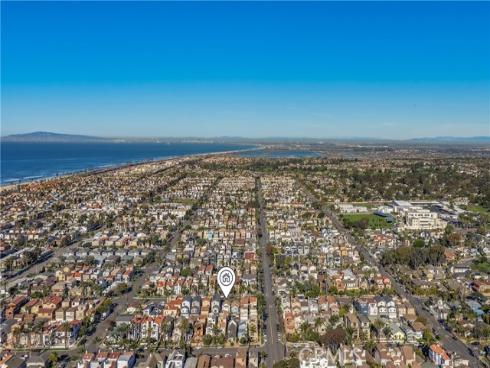 522 11th , Huntington Beach, CA