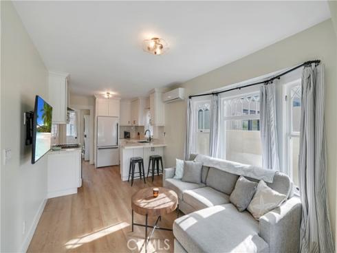 522 11th , Huntington Beach, CA