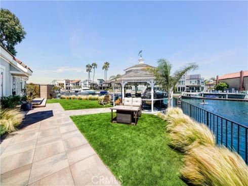 16102  Bonaire   Circle, Huntington Beach, CA