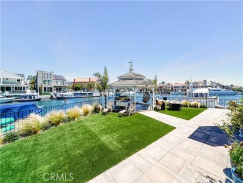 16102  Bonaire   Circle, Huntington Beach, CA