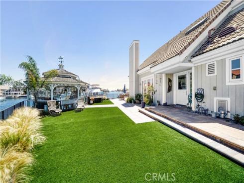 16102  Bonaire   Circle, Huntington Beach, CA