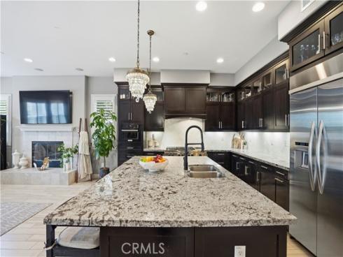 17491  Oakbluffs Lane  , Huntington Beach, CA