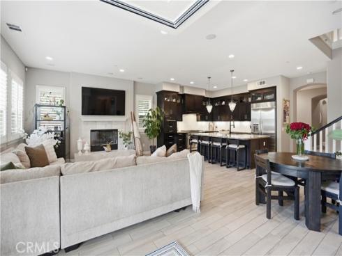 17491  Oakbluffs Lane  , Huntington Beach, CA