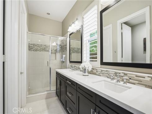 17491  Oakbluffs Lane  , Huntington Beach, CA