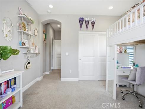 17491  Oakbluffs Lane  , Huntington Beach, CA