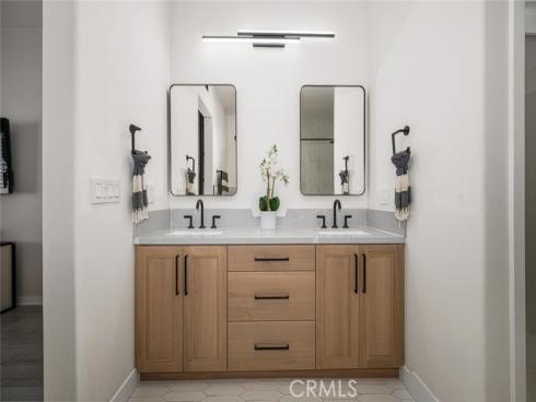 6237 Surfcove , Huntington Beach, CA