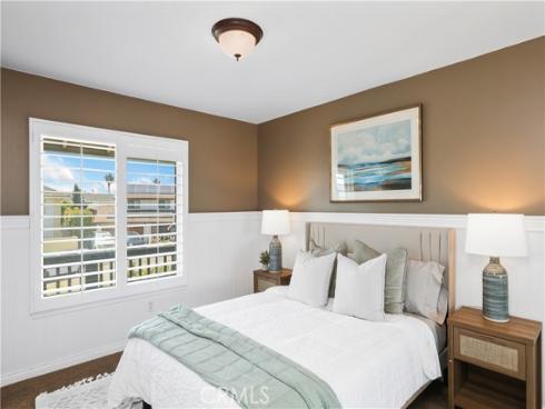 21822  Seacrest Ln  , Huntington Beach, CA