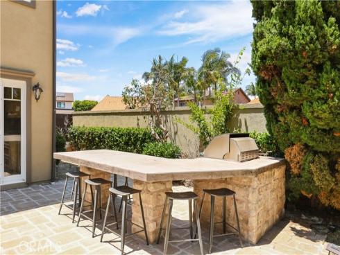 21822  Seacrest Ln  , Huntington Beach, CA