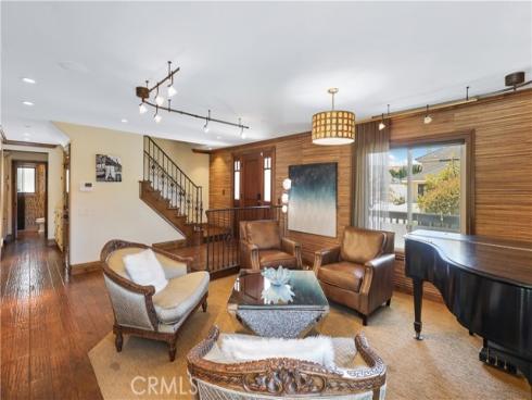 21822  Seacrest Ln  , Huntington Beach, CA