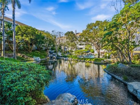 20341  Bluffside  C-203  Circle, Huntington Beach, CA