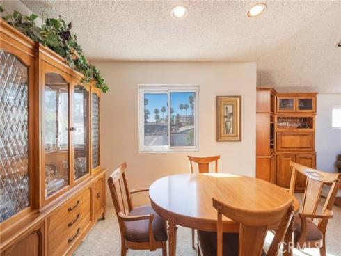 7911  Woodlake  77  Drive, Huntington Beach, CA