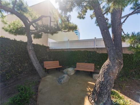 7911  Woodlake  77  Drive, Huntington Beach, CA