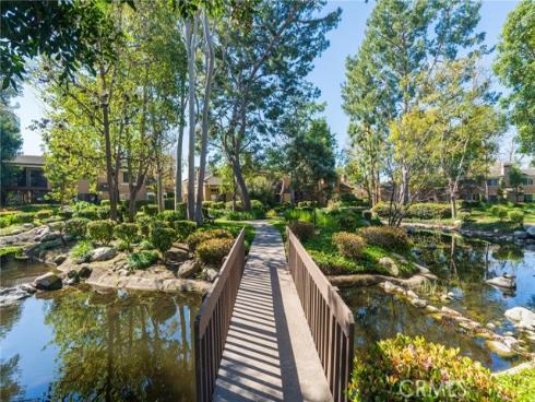 7911  Woodlake  77  Drive, Huntington Beach, CA