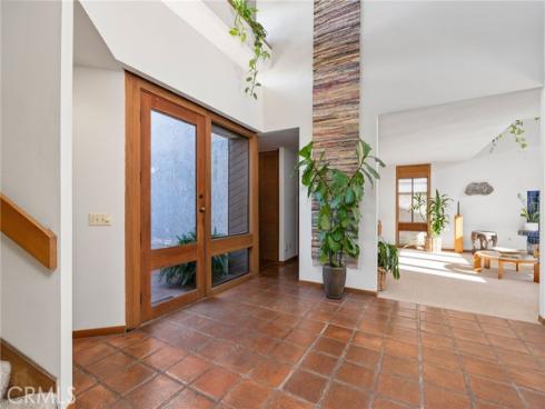 3902 Legend Circle, Huntington Beach, CA