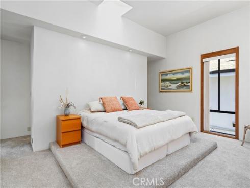 3902 Legend Circle, Huntington Beach, CA