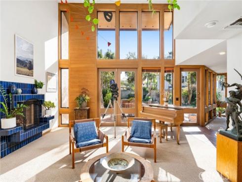 3902 Legend Circle, Huntington Beach, CA