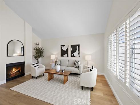 18721  Applewood Cir  , Huntington Beach, CA