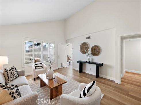 18721  Applewood Cir  , Huntington Beach, CA