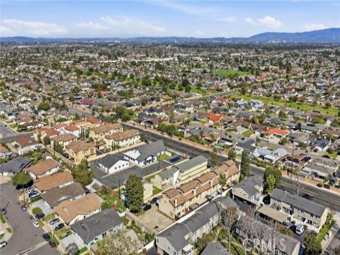 17601  Newland  H , Huntington Beach, CA