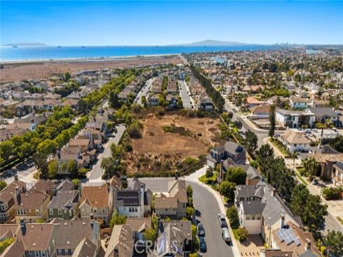 17272  Tidalridge   Lane, Huntington Beach, CA