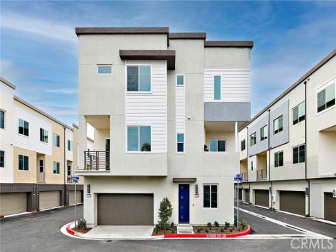 7264  Aura   Circle, Huntington Beach, CA