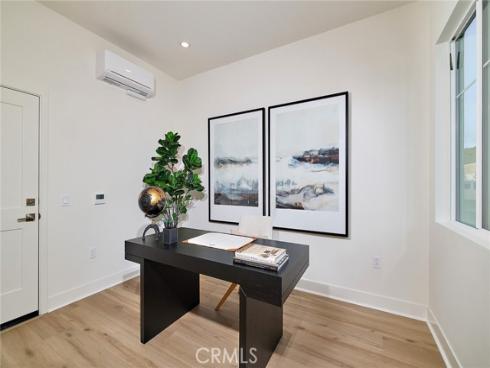 7264  Aura   Circle, Huntington Beach, CA