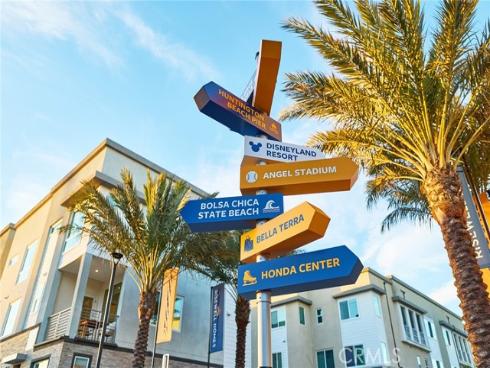 7251  Aura   Circle, Huntington Beach, CA