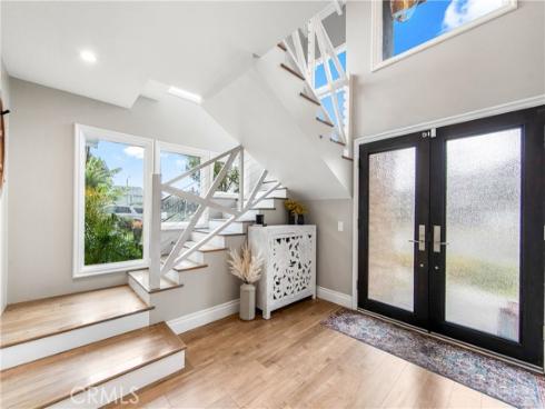 5522  Mossvale   Circle, Huntington Beach, CA