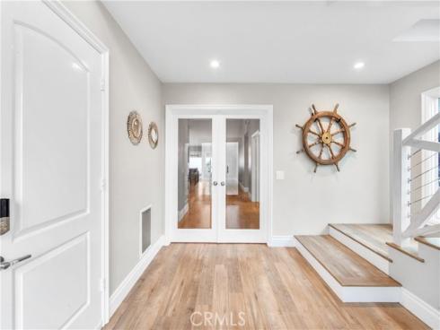 5522  Mossvale   Circle, Huntington Beach, CA