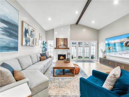 5522  Mossvale   Circle, Huntington Beach, CA