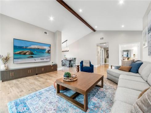 5522  Mossvale   Circle, Huntington Beach, CA