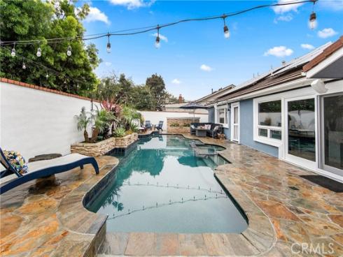 5522  Mossvale   Circle, Huntington Beach, CA