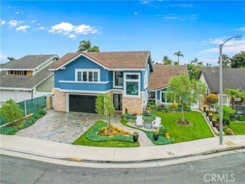 5522  Mossvale   Circle, Huntington Beach, CA