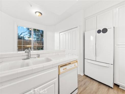 5142  Warner  112 , Huntington Beach, CA