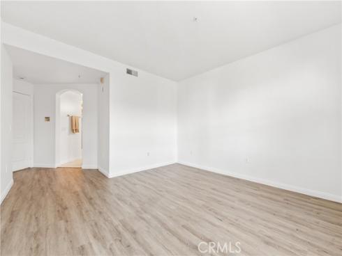 5142  Warner  112 , Huntington Beach, CA