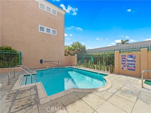 5142  Warner  112 , Huntington Beach, CA
