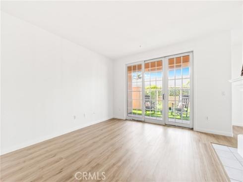 5142  Warner  112 , Huntington Beach, CA