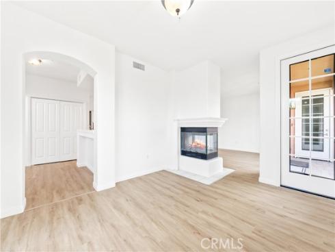 5142  Warner  112 , Huntington Beach, CA